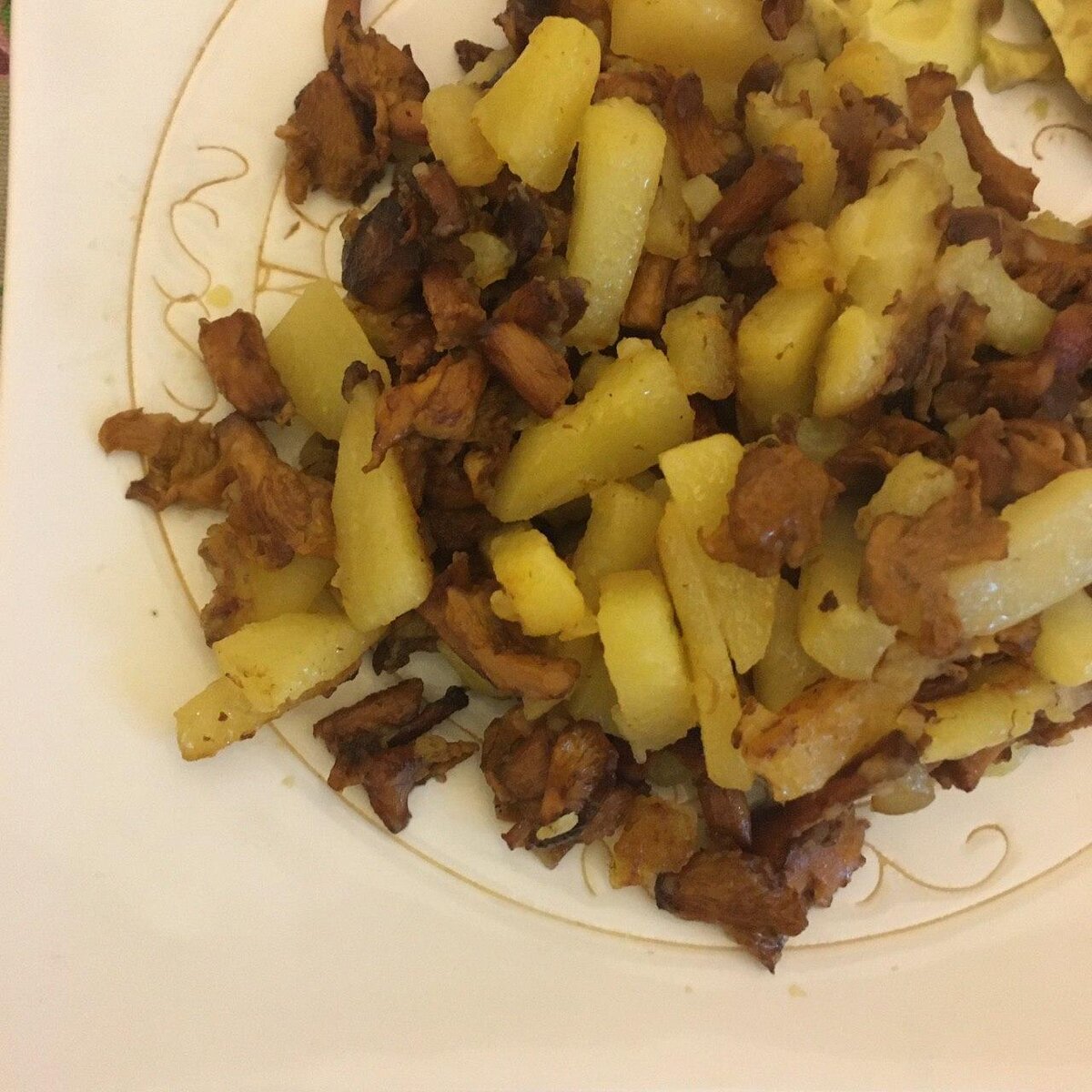 жаренная картошка с лисичками (фото автора)