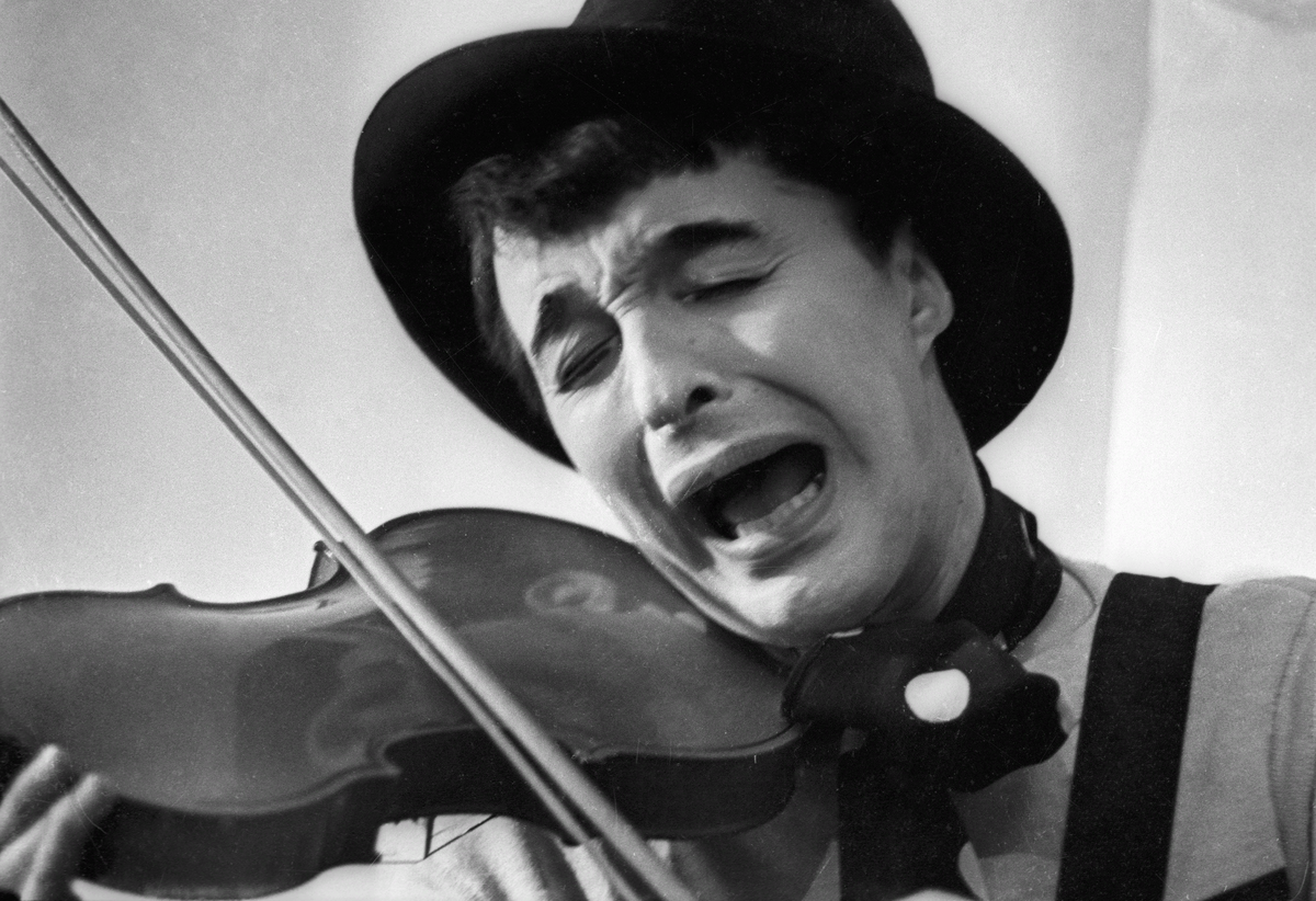 енгибаров клоун. мим енгибаров. мим енгибаров. грустный клоун енгибаров. клоун енгибаров.