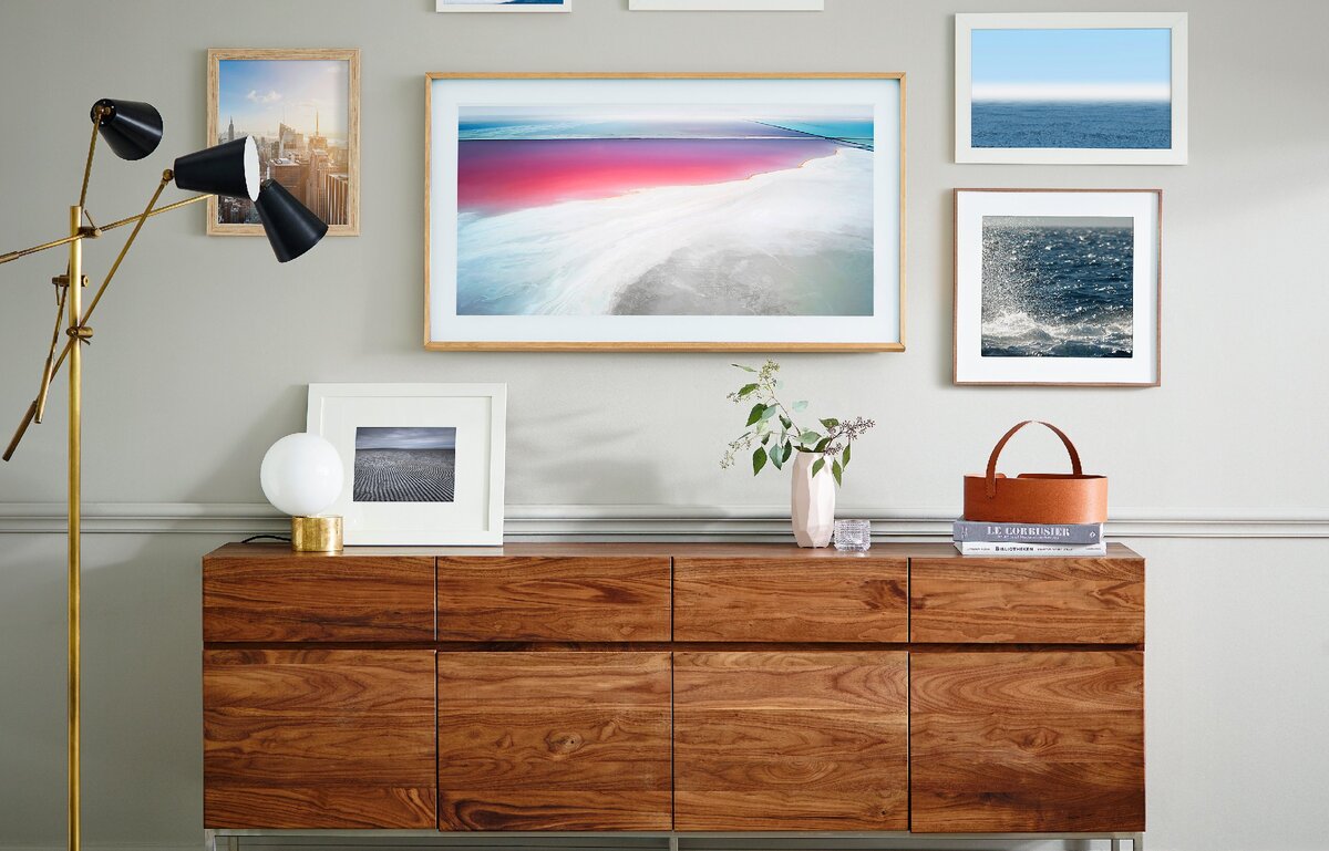 Samsung The Frame - новое решение телевизора в багете.