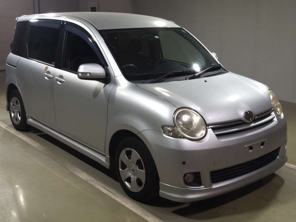 Таким вот "лупоглазым" чудищем она была, а стала...