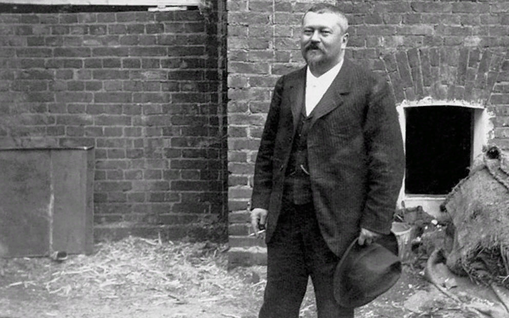 Савва Морозов на строительстве Московского Художественного Театра в 1901 году