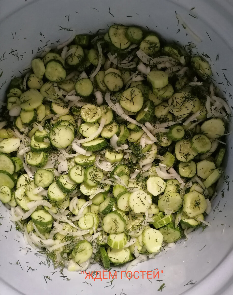 Салат из огурцов на зиму: ТОП-6 рецептов