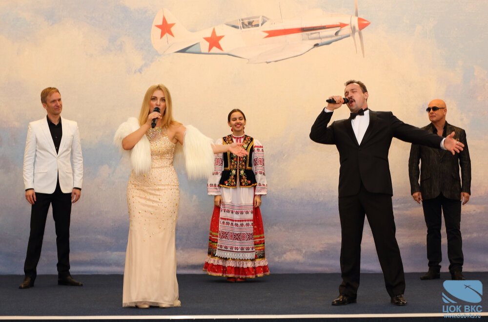 Творческая группа ЦОК ВКС приняла участие в торжественной церемонии открытия аллеи Героев-авиаторов в ЦМ ВВС