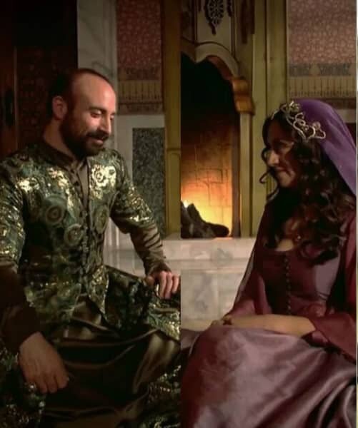 Гюльфем хатун и Султан Сулейман. Кадры из сериала Великолепный век