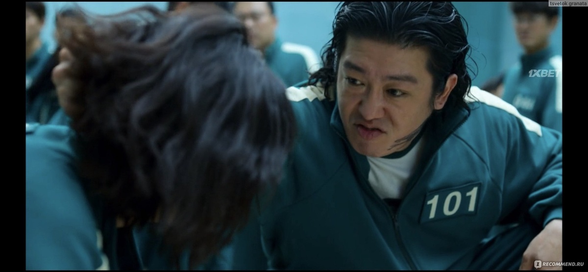 Кадр из сериала "Игра в кальмара" 