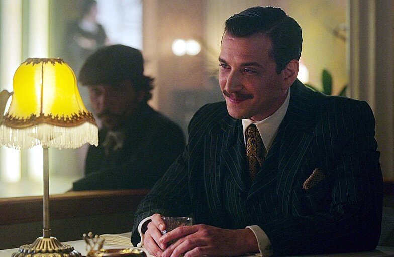 Промо к сериалу "Полночь в отеле Пера Палас"