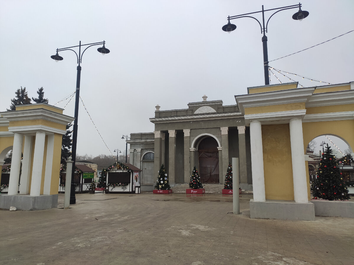 Рязанская ВДНХ. Фото автора. Настоящее время.