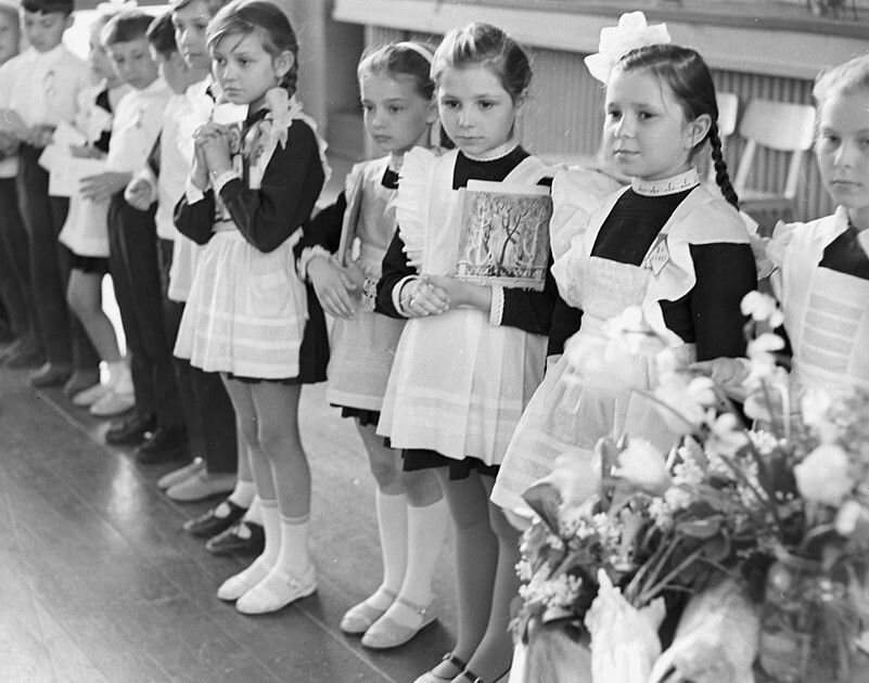 Как в советское время: 4 преимущества школы по которым все скучают Smapse News: 