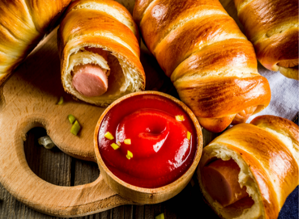 Брецель (нем. Brezel) – хлебобулочное изделие из сдобного теста, широко распространённое в южной части Германии.-2