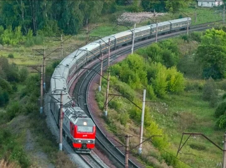 Поезд в пути (снимок из интернета) 