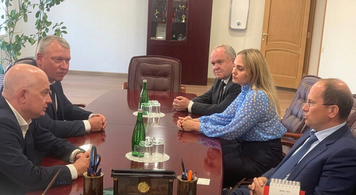    Замгубернатора Сергей Стародубцев провёл рабочую встречу с представителем Россельхознадзора