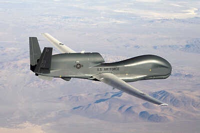    Беспилотник Global Hawk ©U.S. Air Force, Bobbi Zapka Wikipedia.org