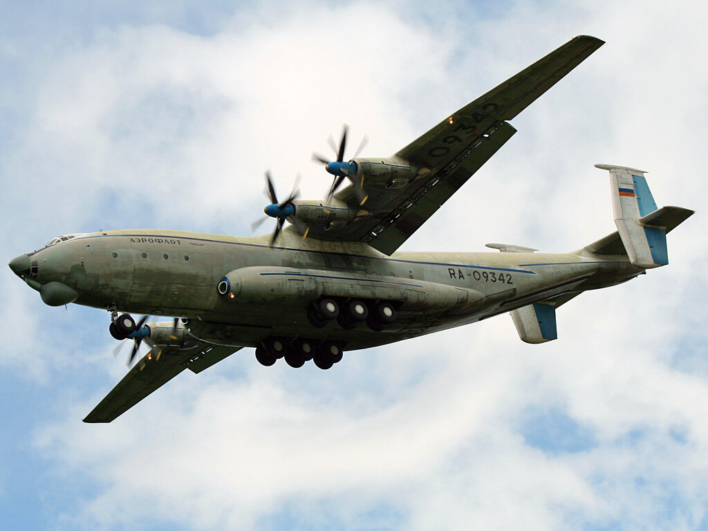Ан 22 военно транспортный фото