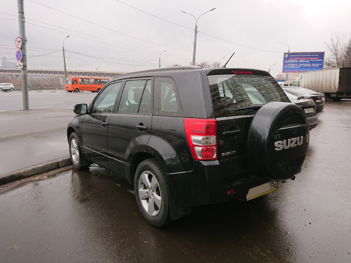 Новый Suzuki Vitara против старой Grand Vitara: кто быстрее, выше и ...