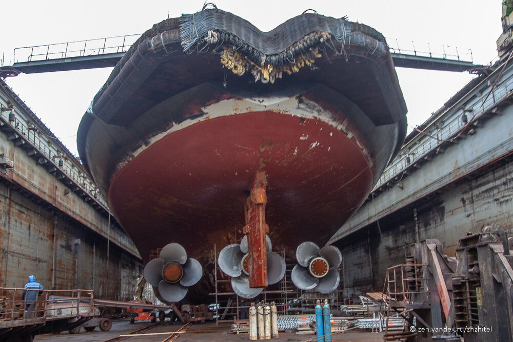 На первый взгляд — это вмятина, но всё совсем не так