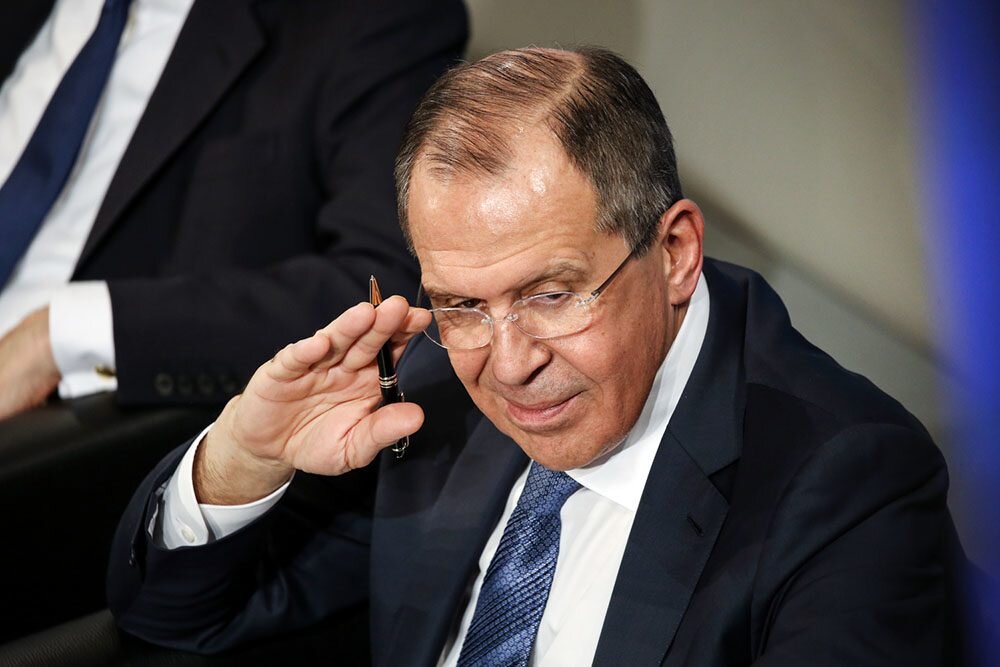 О фразах самого Лаврова можно говорить часами, только вот цензура не пропустит. Это не совсем то, о чем вы подумали, но тоже может стать мемом если я прав. Поговорим о правдивости и логике.