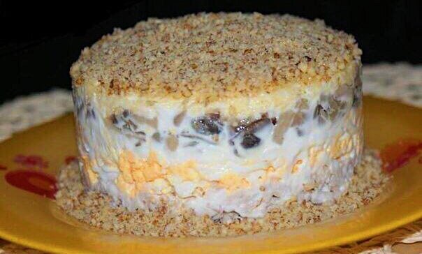 Салат «Орешек»