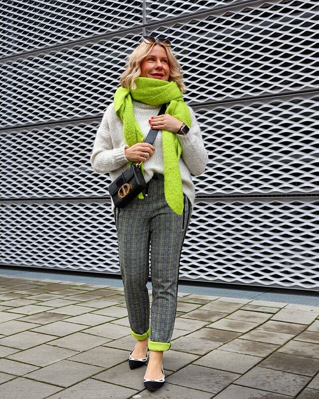 Локоны на каре