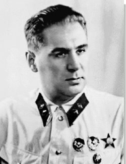 Судоплатов Павел Анатольевич (1907-1996) - руководитель Особой группы НКВД СССР, созданной за несколько часов до начала Великой Отечественной войны. Именно Особой группе предстояла главная роль в разжигании партизанской войны на временно оккупированной врагами территории.