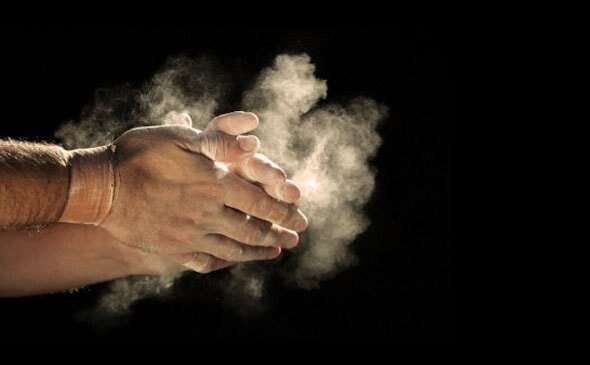 Намазали, стряхнули излишки и можно делать очередной подход на упражнение