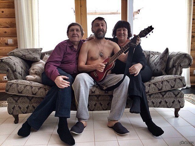 Сергей Шнуров с родителями