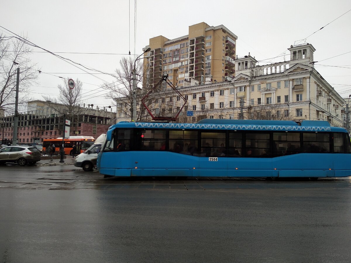 Дети в транспорте: почему я никогда не беру ребёнка на руки и вам не  советую | Записки левой лапкой | Дзен