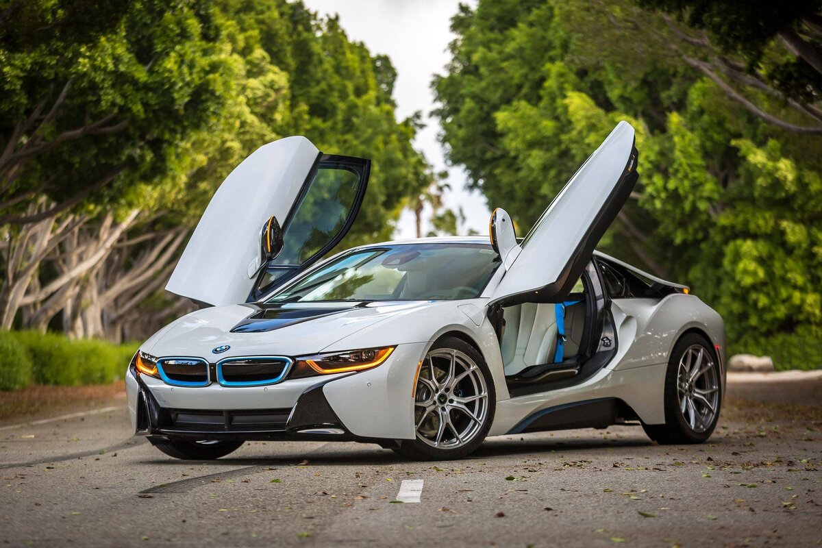 BMW i8 2000