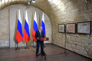 Путин назвал нелепыми попытки усомниться в выборе крымчан