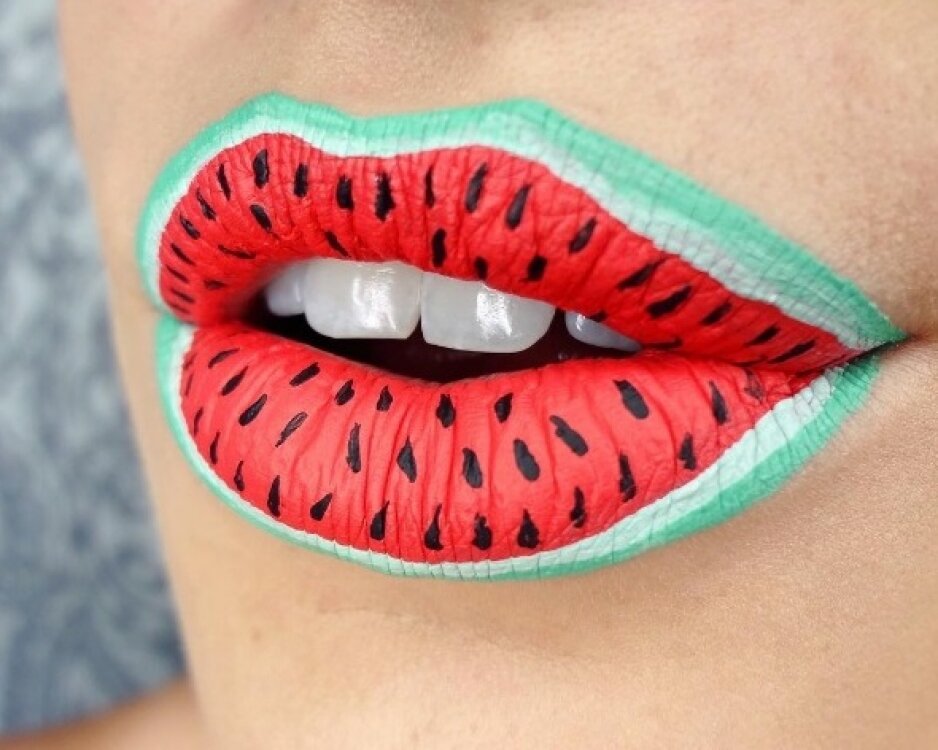 https://vogue.ua/cache/gallery_x750/uploads/image/71e/0d5/4cd/57a34cd0d571e.jpeg
