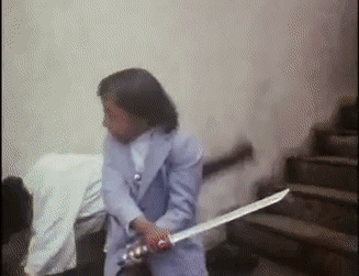 В принципе, эти фильмы доводят до своего логического предела сюжет "маленький человек против больших злодеев", как у Чарли Чаплина.