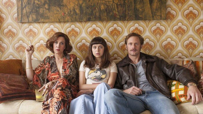 Минни переживает из-за внешности, с тревогой осознает проснувшуюся сексуальность и мечтает расстаться с девственностью. Чтобы разобраться в себе, она заводит аудиодневник, где подробно рассказывает о своих первых опытах и об интрижке с отчимом.