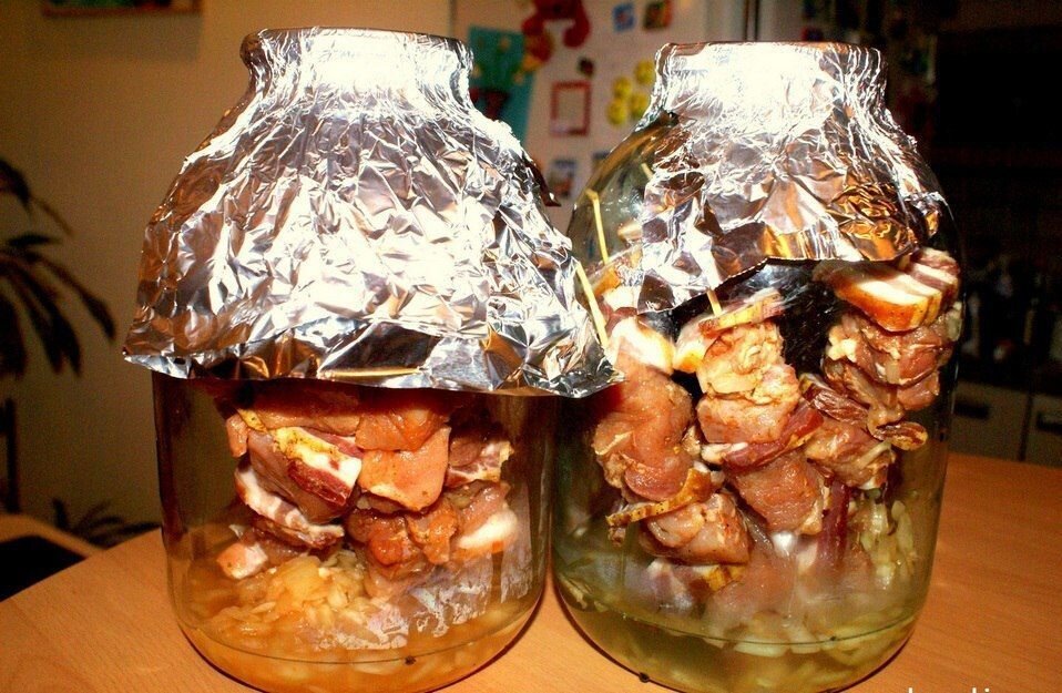 Когда нет возможности приготовить шашлык на природе ,да на углях ,данный рецепт очень выручает!