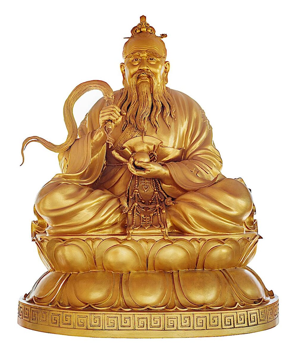 Статуэтка Лао Цзы, основателя Даосизма, выполненная в Буддистских традициях, как обычно изготавливают статуэтки Будд и Ботхисаттв.