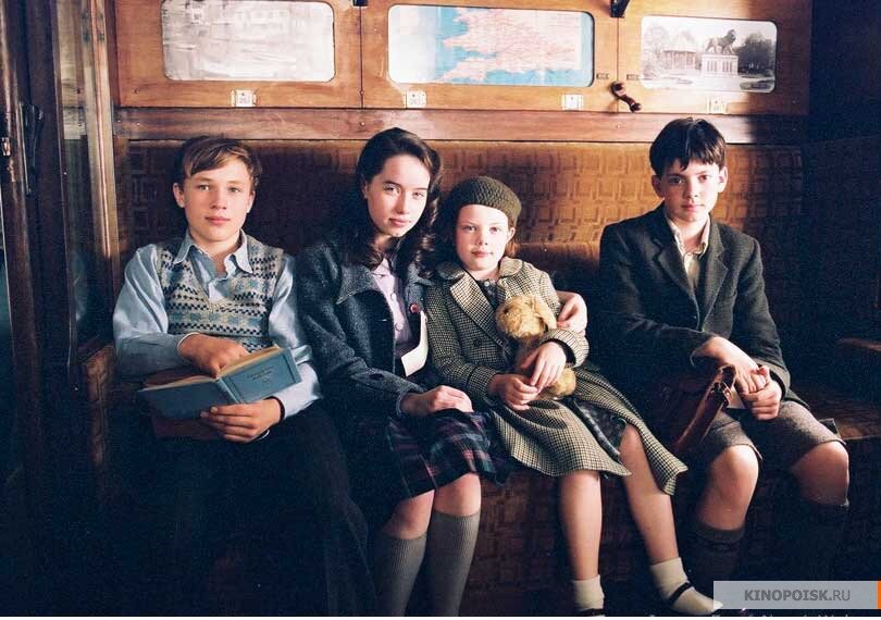 Промо «Хроники Нарнии: Лев, колдунья и волшебный шкаф» / Источник КиноПоиск