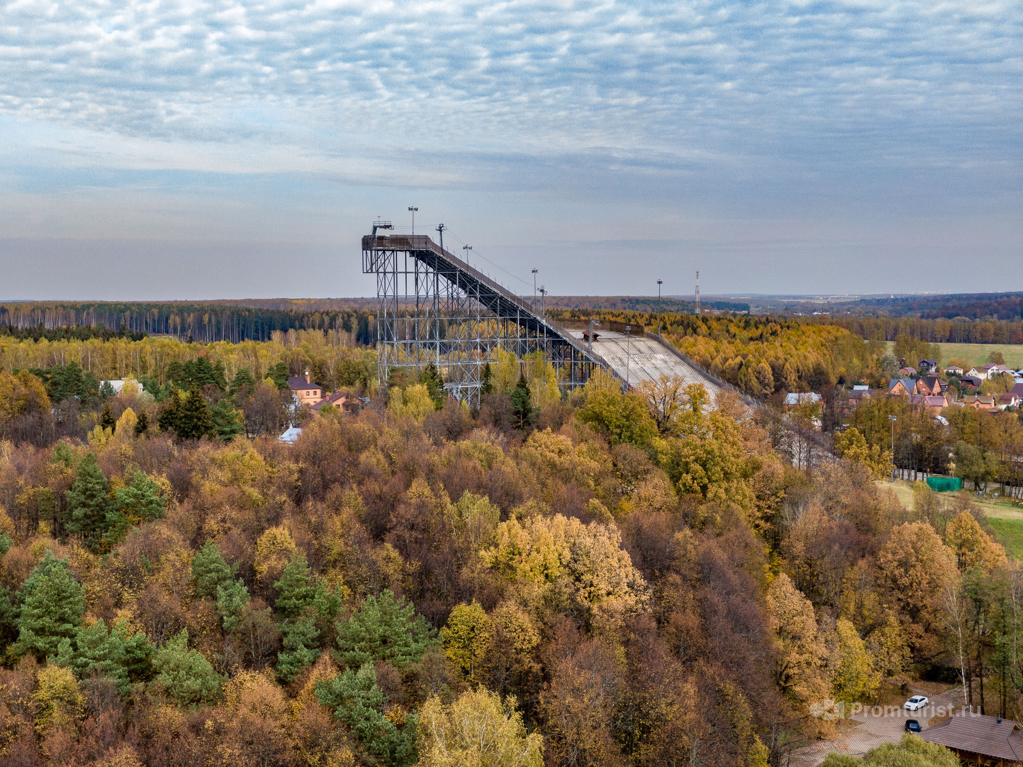 Горка мо. Заброшенная горка. Заброшенная горка в Подмосковье. Дубинино (городской посёлок).