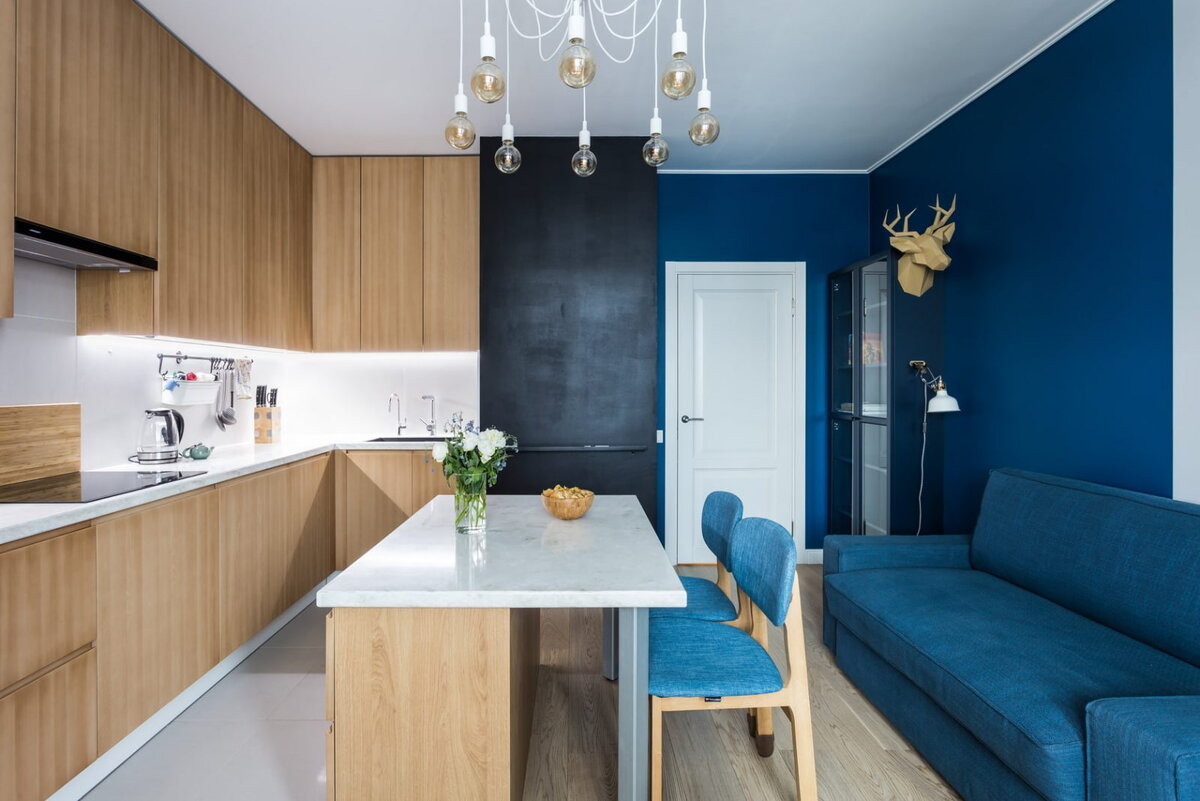 пример применения синего в интерьере кухни