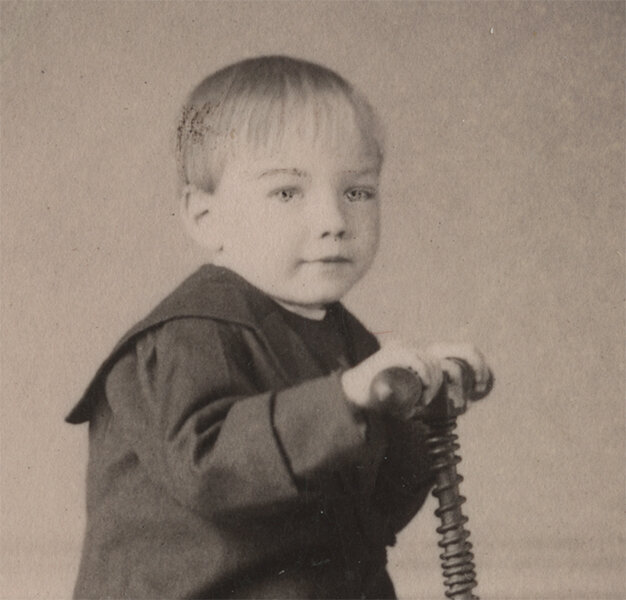Кабинетная фотография из коллекции Веломузея Андрея Мятиева, сделанная в Иркутске в 1895 году, 