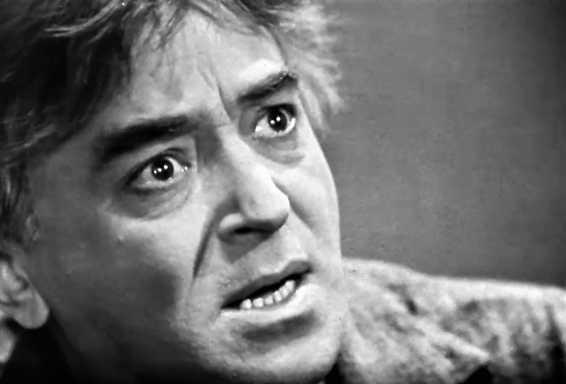 Кадр из моноспектакля "Голос" (1968)