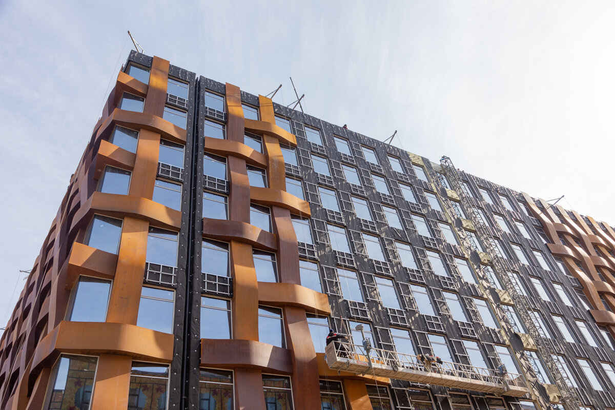 Финальные фасадные работы Ferrum 2. Автор фотографии Stas Knop. 