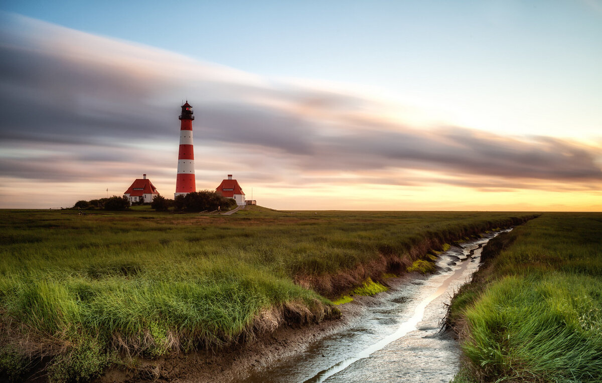 Маяк Бельгия. Westerheversand Lighthouse. Шумашь Маяк пейзажи. Маяки Швеции.