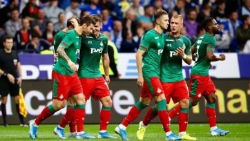 Фото: ФК ЛокомотивВ шестом туре Российской Премьер-лиги имели место быть два московских дерби. В воскресенье, на поле стадиона «ВТБ-Арена» в столице Российской Федерации сошлись в непримиримой битве «Динамо» и «Локомотив», результаты которых на старте сезона вызывают целый ряд вопросов у аналитиков и непосредственных поклонников команд.
