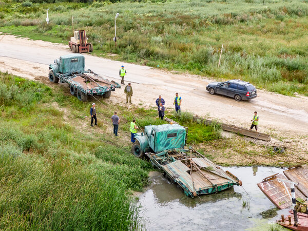 Засадили КрАЗ-255В «Лаптёжник» во время загрузки понтона ???