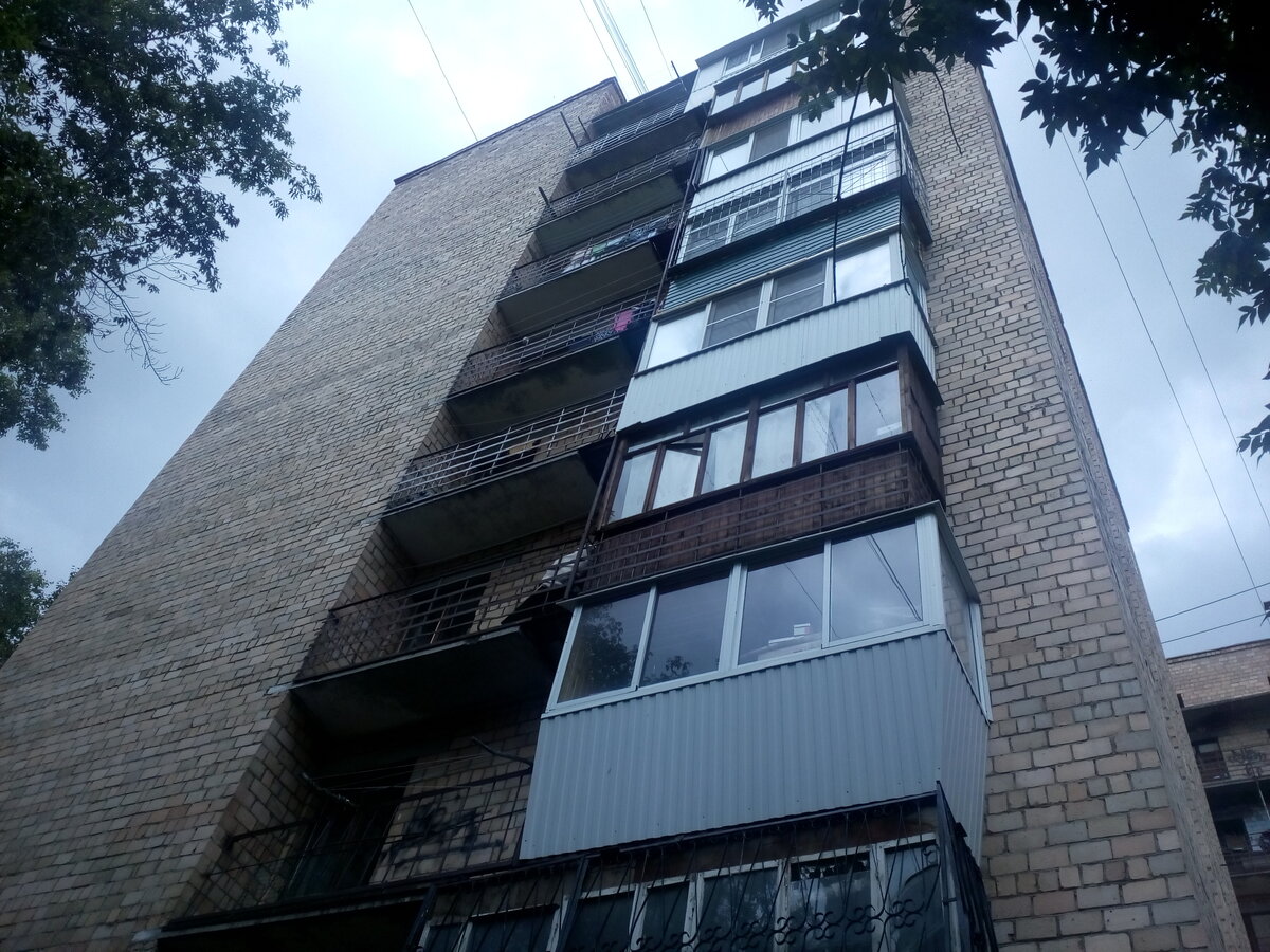 Пугаюсь одного вида.