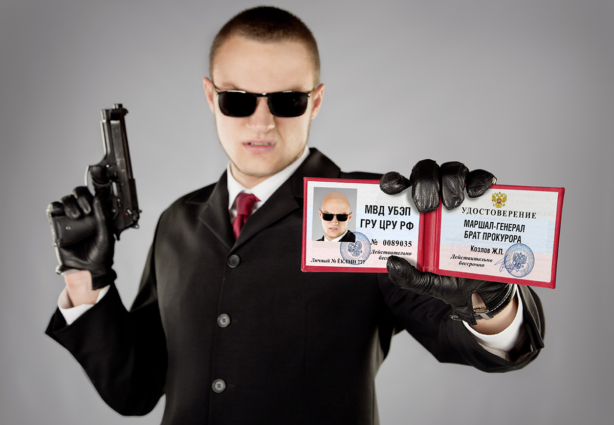 Секретная служба сша (usss). Бизнесмен с охраной. Охранник президента америки. Секретная служба сша спецназ. Личный телохранитель.