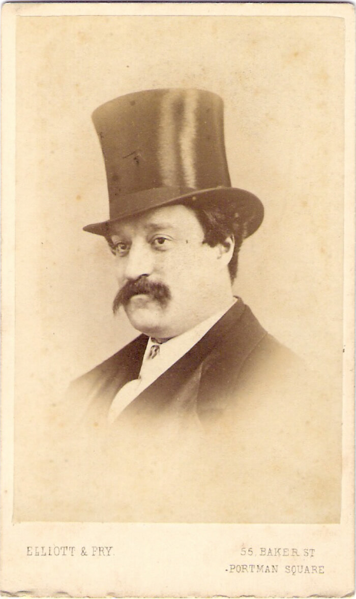 Английский писатель Эдмунд Ходжсон Йейтс