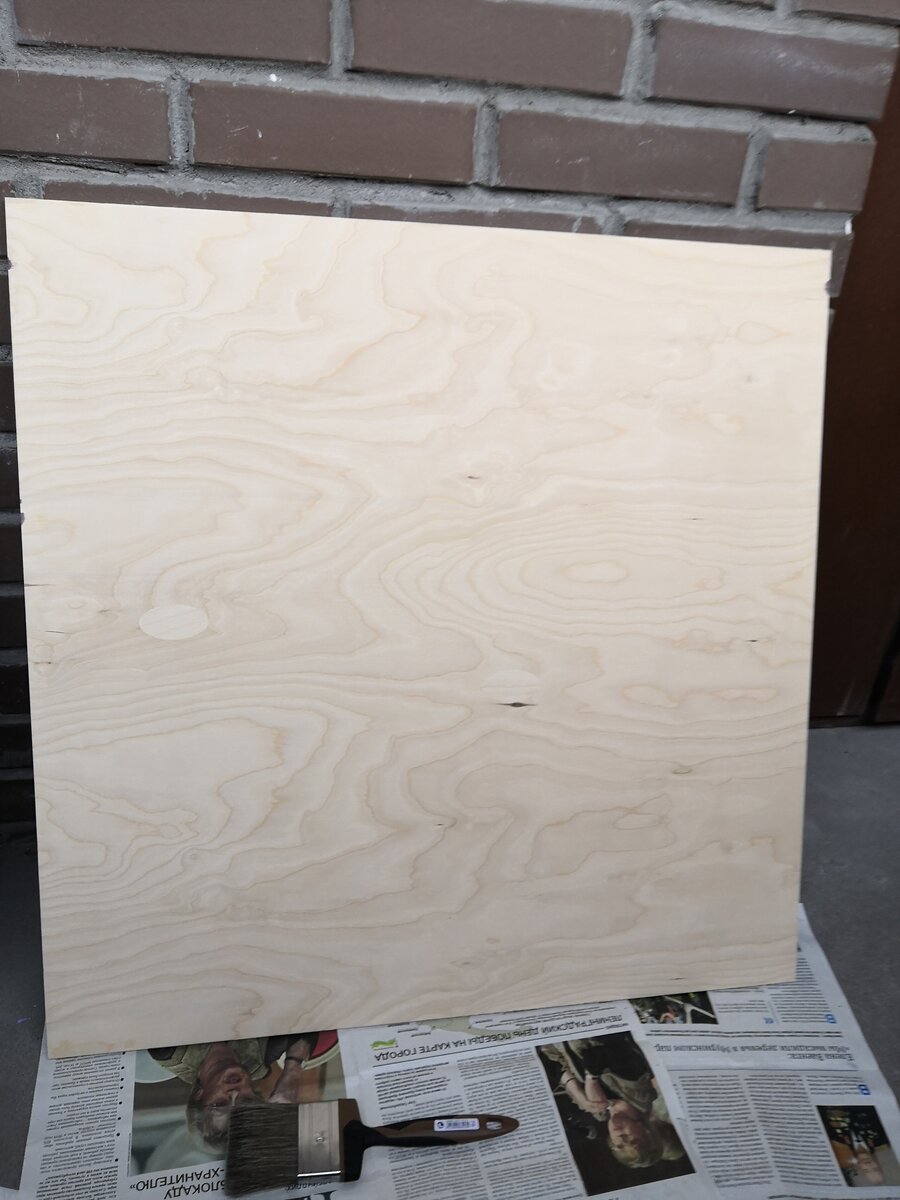 Чистая поверхность фанеры