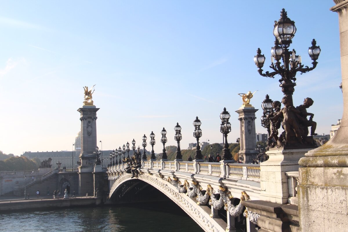 Александровский мост в Париже история.