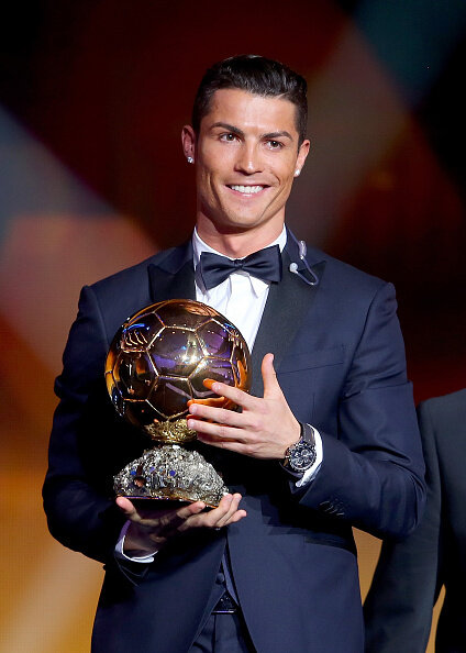 Криштиану Роналду с пятым золотым мячом