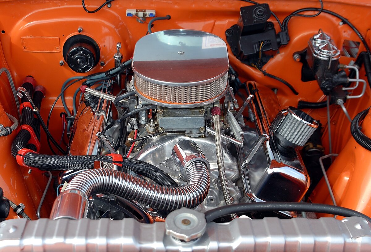 https://pixabay.com/photos/car-engine-engine-motor-car-1738309/