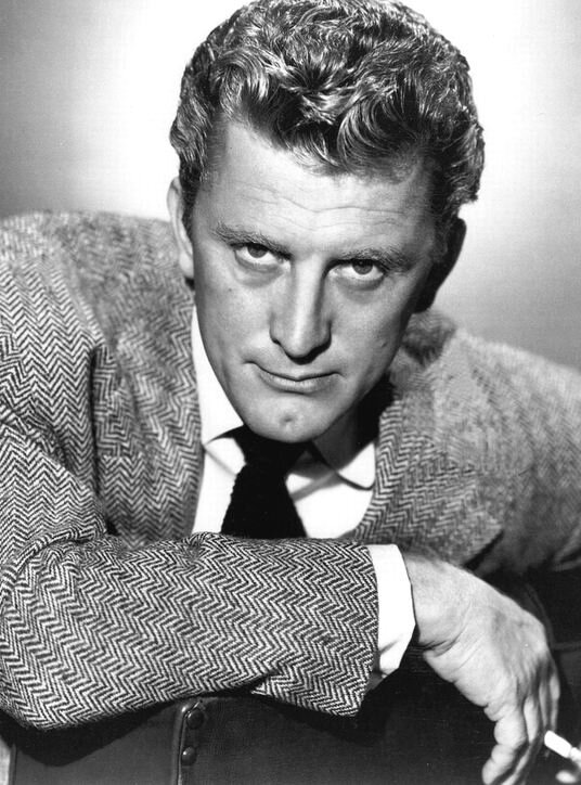 Кирк Дуглас в молодости; иллюстрации из открытых источников (Яндекс-Картинки)